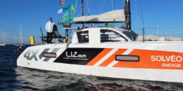 Jean-Pierre Balmes skipper LIZmer à bord de son catamaran Outremer 4X